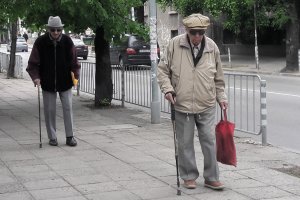 Догодина разходите за пенсии у нас за пръв път ще