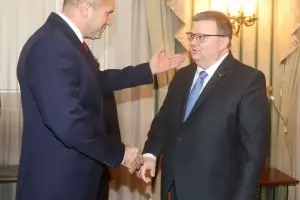 И Радев бял, и Гешев цял