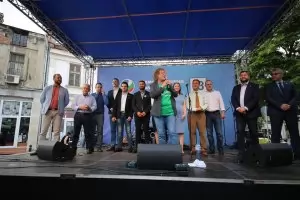 "Демократична България" - лицемерие ли бе да го опишеш