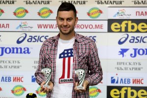 Левски не планира раздяла със звездите на отбора Николай Михайлов Валери