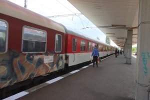 33 годишният мъж е прободен от нож от друг по възрастен пътник вчера