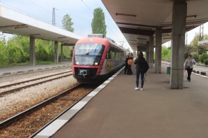 БДЖ форсира една от най тлъстите обществени поръчки която се точи