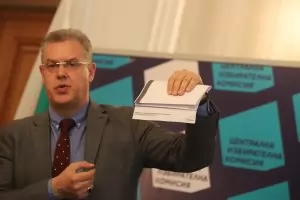 Болници, затвори и кораби заявяват секции в ЦИК до края на деня