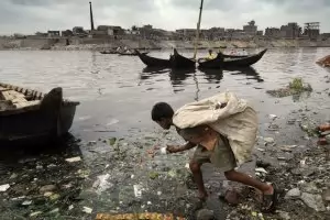 Учени откриха антибиотици в повечето реки 
