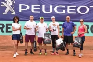 Шампионите на любителски тенис турнир отиват на "Ролан Гарос"