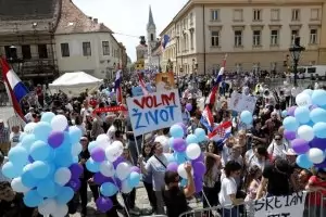 Хиляди протестираха срещу абортите в Хърватия