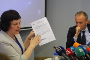 Просветното министерство продължава за поредна година с политиката си на