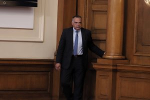 България се ръководи от доказано натовски генерали и затова опорката