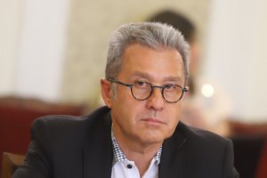 Съдбата на лансираното от ГЕРБ намаляване на партийната субсидия от