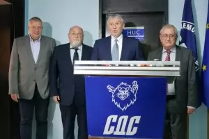 СДС пита Манолова за 9 септември и Паметника на Съветската армия