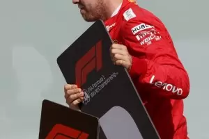  "Ферари" все пак подаде жалба срещу наказанието на Фетел от Канада