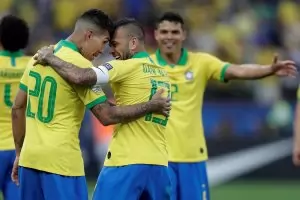 Неймар се отказва от €14 млн. годишно, за да се върне в "Барса"