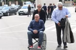Ценко Чоков се появи с инвалидна количка в Апелативния съд