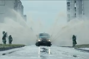 Игра на ядрени тронове