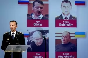Разследващи обвиниха 4-ма души за сваления "Боинг" над Украйна