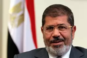 Смъртта на бивш президент на Египет 
             предизвика съмнения и обвинения  