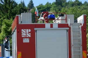 Горещото време и силният вятър предизвикаха нови пожари в България