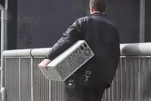 Граждани и бизнес от години предупреждават за пробити системи