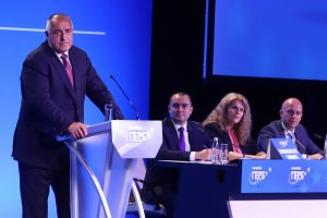 Оказва се че за да управляваш държава не се изисква