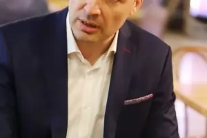 Антикорупционната комисия надгражда реалността, за да й пасне на целта