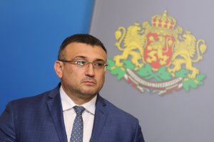 Българските власти проверяват дали задържаната в Италия наша сънародничка има