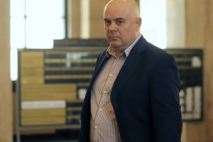 Ако реформата в прокуратурата е като да местиш гробище по