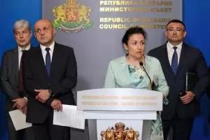 Половин България е под карантина 
             заради чумата по свинете