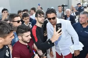 Буфон отказал оферти от Англия, за да се върне в "Юве"