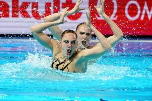 Рускини спечелиха световната титла при двойките в артистичното плуване