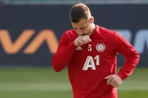 Капитанът на "ЦСКА-София" е с дискова херния