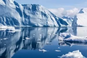 Откриха 50 езера под леда на Гренландия