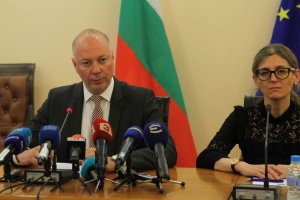 Френско германският консорциум Соф Кънект с водещ партньор парижкия фонд Меридиам