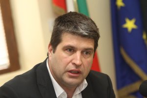 Сериозно застрашени от НАПлийкс са над 47 000 българи а не