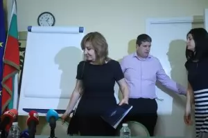 Шефката на НАП: Горанов иска от мен решения, а не оставка