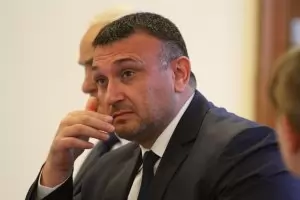 Младен Маринов обсъжда корупцията с македонския си колега Оливер Спасовски