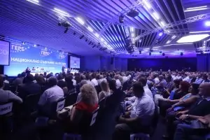 ГЕРБ даряват щедро срещу епидемията, но с държавни пари