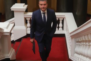 Вече 10 месеца прокуратурата държи на трупчета проверката за престъпление по