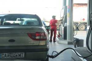 Цената на петрола в последните дни е рекордно ниска но