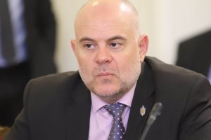 След големия заговор срещу държавата в НАПлийкс активността на зам