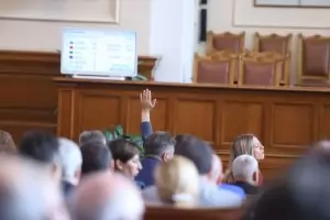 13 министри ще отговарят на депутатски въпроси