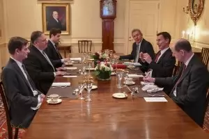 Лондон ще разследва обидни коментари на посланик за Тръмп