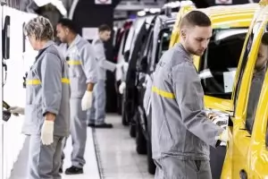 Спад на продажбите и износа на коли от Турция