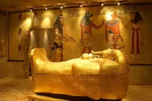 Реставрират саркофага на Тутанкамон 97 години след откриването му