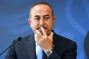 Турция хвали руските С-400 като 
             по-модерни от американските "Пейтриът"