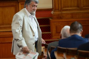 Политиките на управляващите във връзка с медийната регулация в България