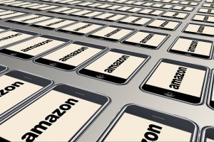 ЕК започна разследване срещу американската компания за онлайн търговия Амазон