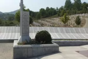 Навършват се 24 години от клането в Сребреница