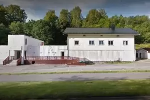 Млад бял мъж откри стрелба в джамия в Осло (видео, галерия)