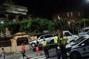 Кола се вряза в заведение в Дупница, един човек е убит