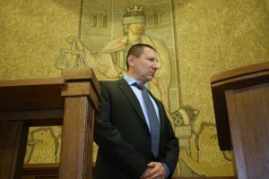 Новината за приключилата безпроблемно проверка на имотното състояние на 21 годишния